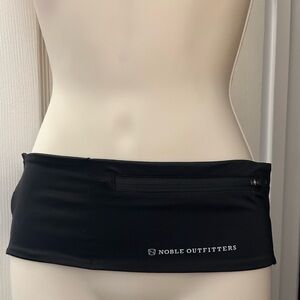 Equestrian/Athletic waist belt by Noble Outfitters NWOT